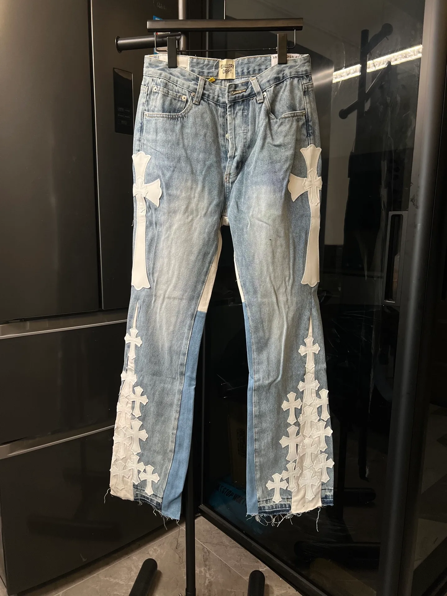 P280 [Next day] Chrome Hearts 25Ss cH Crow stitched cross patch leather heavy duty jeans (blue) Size: 28 30 32 34 36 (corresponding to s-xxl) Detailed sizes can be found in Figure 9
